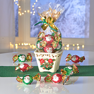 Weihnachtstöpfchen mit Pralinen Weihnachtstöpfchen mit Pralinen