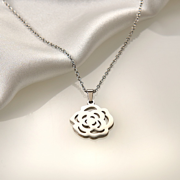 Kette mit Anhänger "Rose" nickelfrei