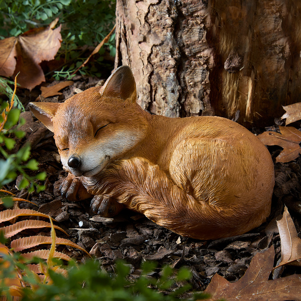 Herbstdeko Gartenfigur Fuchsbaby schlafend Gainsborough