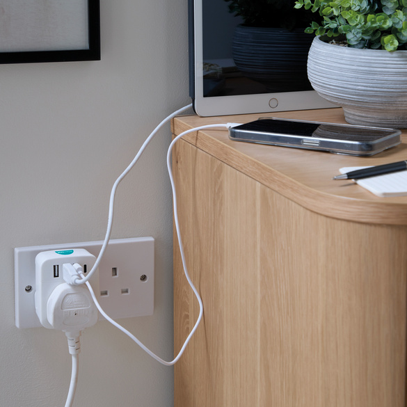 Zwischensteckdose mit USB-Ladeanschlüssen, Bergström