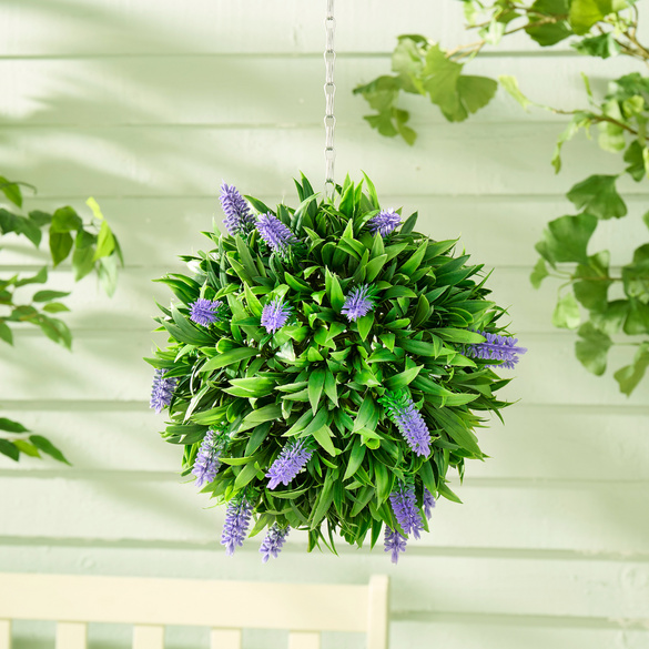 Künstliche Lavendelkugel
