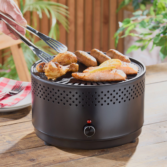 Holzkohlegrill mit Lüfter