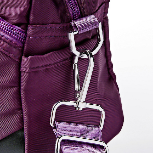 Handtasche "Farah" wasserdicht waldbeere