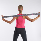 Fitnessband mit aufgedrückten Übungen