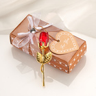 Deko-Rose rot in Geschenkbox