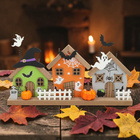 Halloween-Häuservitrine aus Holz