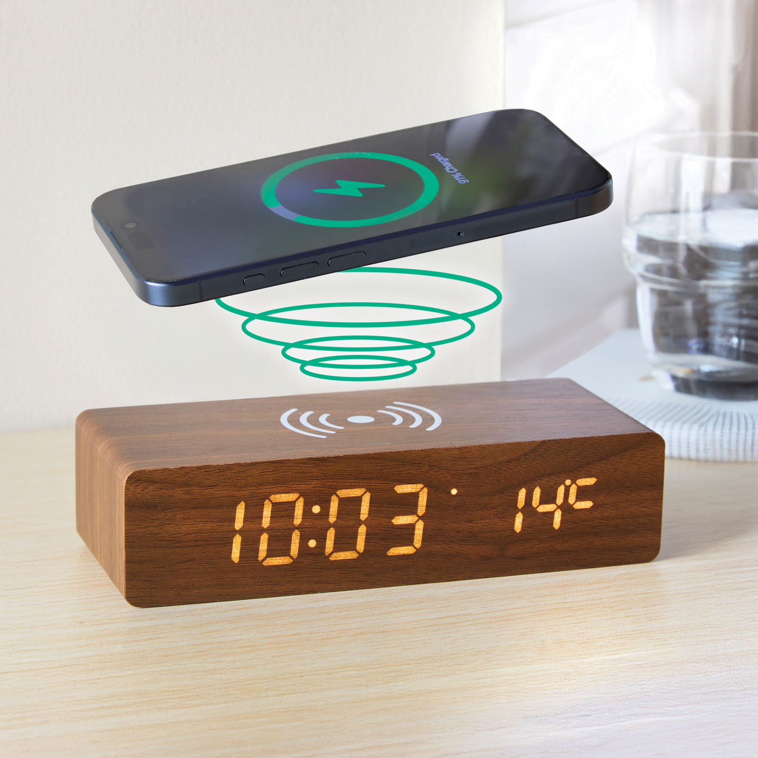 Wecker mit Smartphone-Ladefläche, Bergström